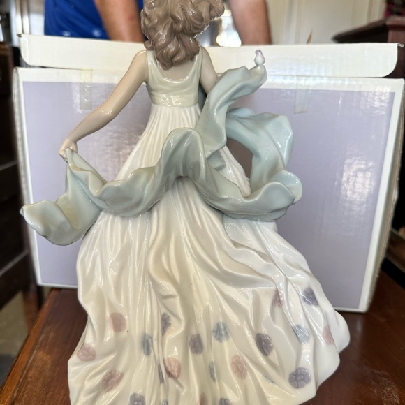 Lladro Summer Serenade 6193 statue girl figurine with bird - Picture 2 of 7